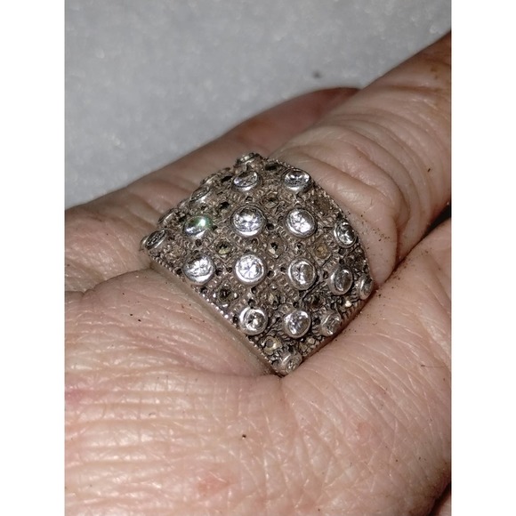Extravagant sterling silver ring with rhinestones size 7 - Picture 1 of 1